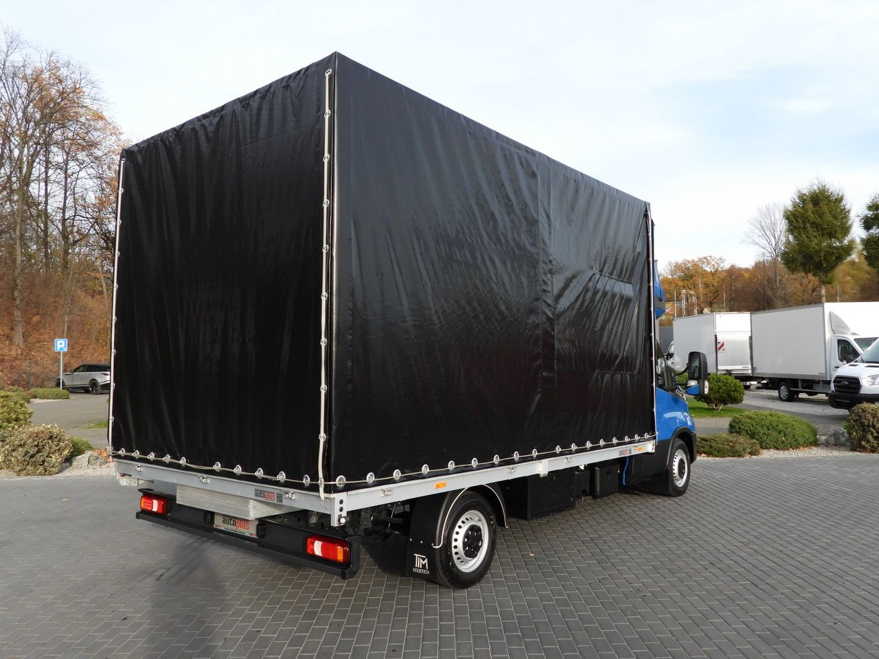 IVECO DAILY 35S21 TARPAULIN 10 PALLETS WEBASTO CRUISE CONTROL NAVIGATION LED LIGHTS AUTOMATIC TRANSMISSION HI-MATIC AIR CONDITIONING 210HP - 侧帘货车:图3 IVECO DAILY 35S21 TARPAULIN 10 PALLETS WEBASTO CRUISE CONTROL NAVIGATION LED LIGHTS AUTOMATIC TRANSMISSION HI-MATIC AIR CONDITIONING 210HP - 侧帘货车:图3