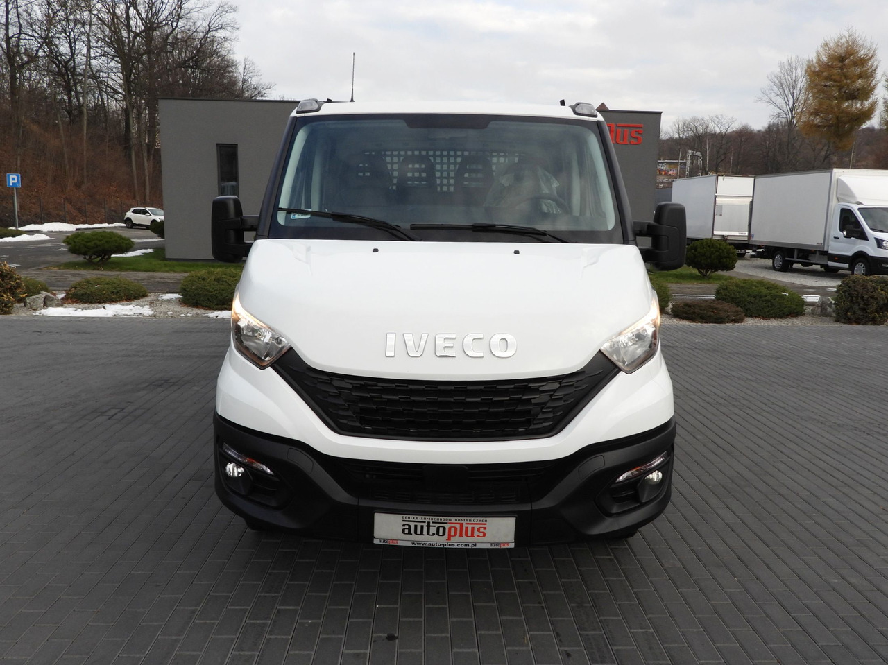 IVECO DAILY 50C16 THREE-WAY TIPPER DOUBLE CABIN DOKA 6 SEATS CRUISE CONTROL PNEUMATICS TWIN WHEELS AIR CONDITIONING 160HP - 翻斗货车:图5 IVECO DAILY 50C16 THREE-WAY TIPPER DOUBLE CABIN DOKA 6 SEATS CRUISE CONTROL PNEUMATICS TWIN WHEELS AIR CONDITIONING 160HP - 翻斗货车:图5