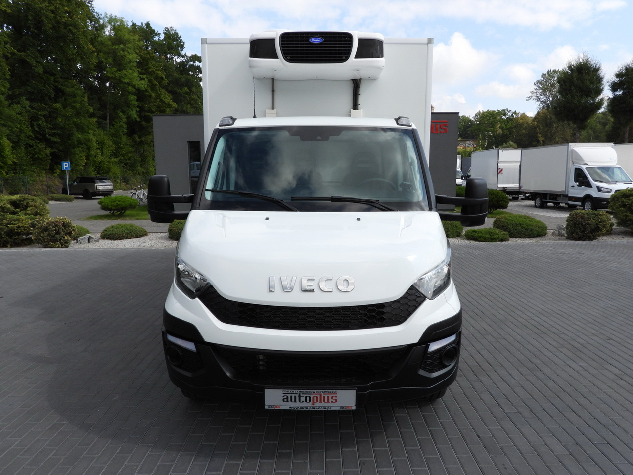 IVECO DAILY 70C17 REFRIGERATOR 1*C LIFT 10 PALLETS POWER SUPPLY 230V CRUISE CONTROL AIR CONDITIONING PNEUMATICS AUTOMATIC TRANSMISSION HI-MATIC TWIN WHEELS 170HP - 冷藏车:图5 IVECO DAILY 70C17 REFRIGERATOR 1*C LIFT 10 PALLETS POWER SUPPLY 230V CRUISE CONTROL AIR CONDITIONING PNEUMATICS AUTOMATIC TRANSMISSION HI-MATIC TWIN WHEELS 170HP - 冷藏车:图5
