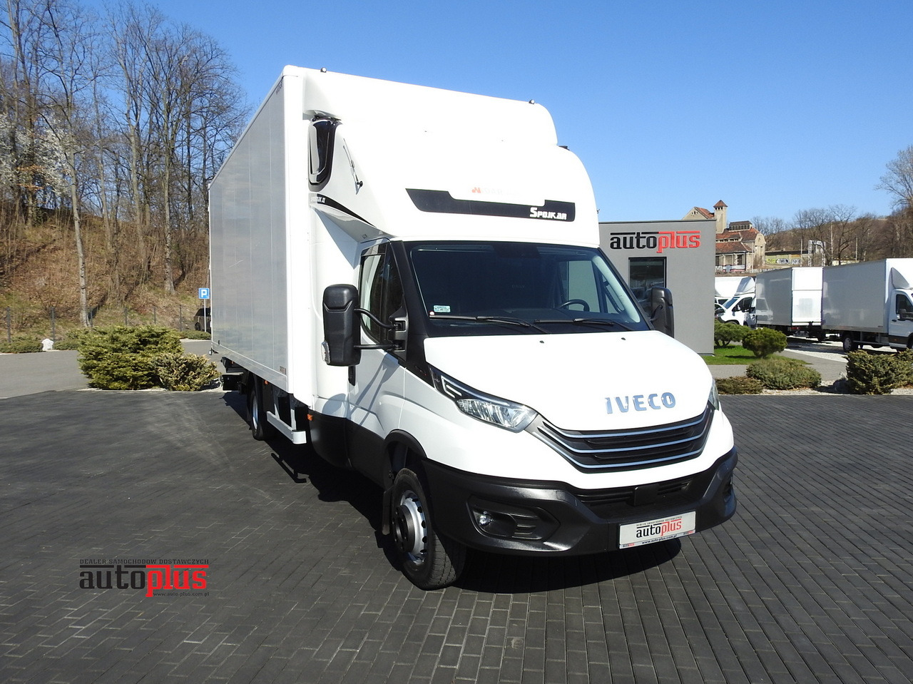 IVECO DAILY 70C18 BOX LIFT 14 PALLETS WEBASTO CRUISE CONTROL NAVIGATION LED LIGHTS TWIN WHEELS AIR CONDITIONING  180HP - 冷藏货车:图1 IVECO DAILY 70C18 BOX LIFT 14 PALLETS WEBASTO CRUISE CONTROL NAVIGATION LED LIGHTS TWIN WHEELS AIR CONDITIONING  180HP - 冷藏货车:图1