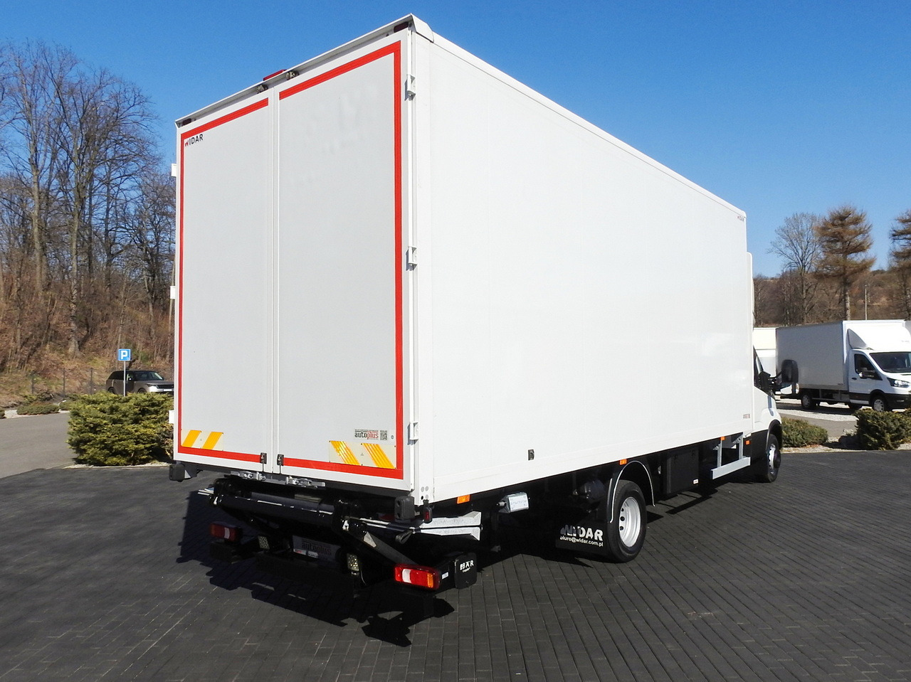 IVECO DAILY 70C18 BOX LIFT 14 PALLETS WEBASTO CRUISE CONTROL NAVIGATION LED LIGHTS TWIN WHEELS AIR CONDITIONING  180HP - 冷藏货车:图3 IVECO DAILY 70C18 BOX LIFT 14 PALLETS WEBASTO CRUISE CONTROL NAVIGATION LED LIGHTS TWIN WHEELS AIR CONDITIONING  180HP - 冷藏货车:图3