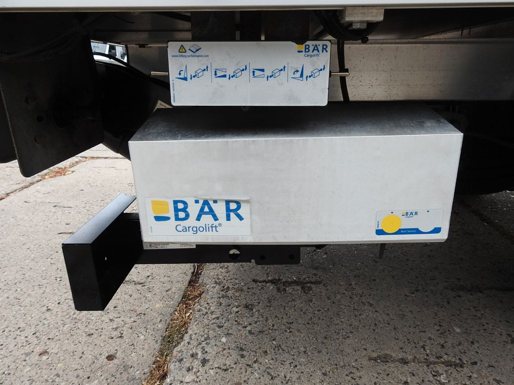 侧帘货车 Iveco DAILY 35S18 PRITSCHE PLANE 10 PALETTEN AUFZUG：图18