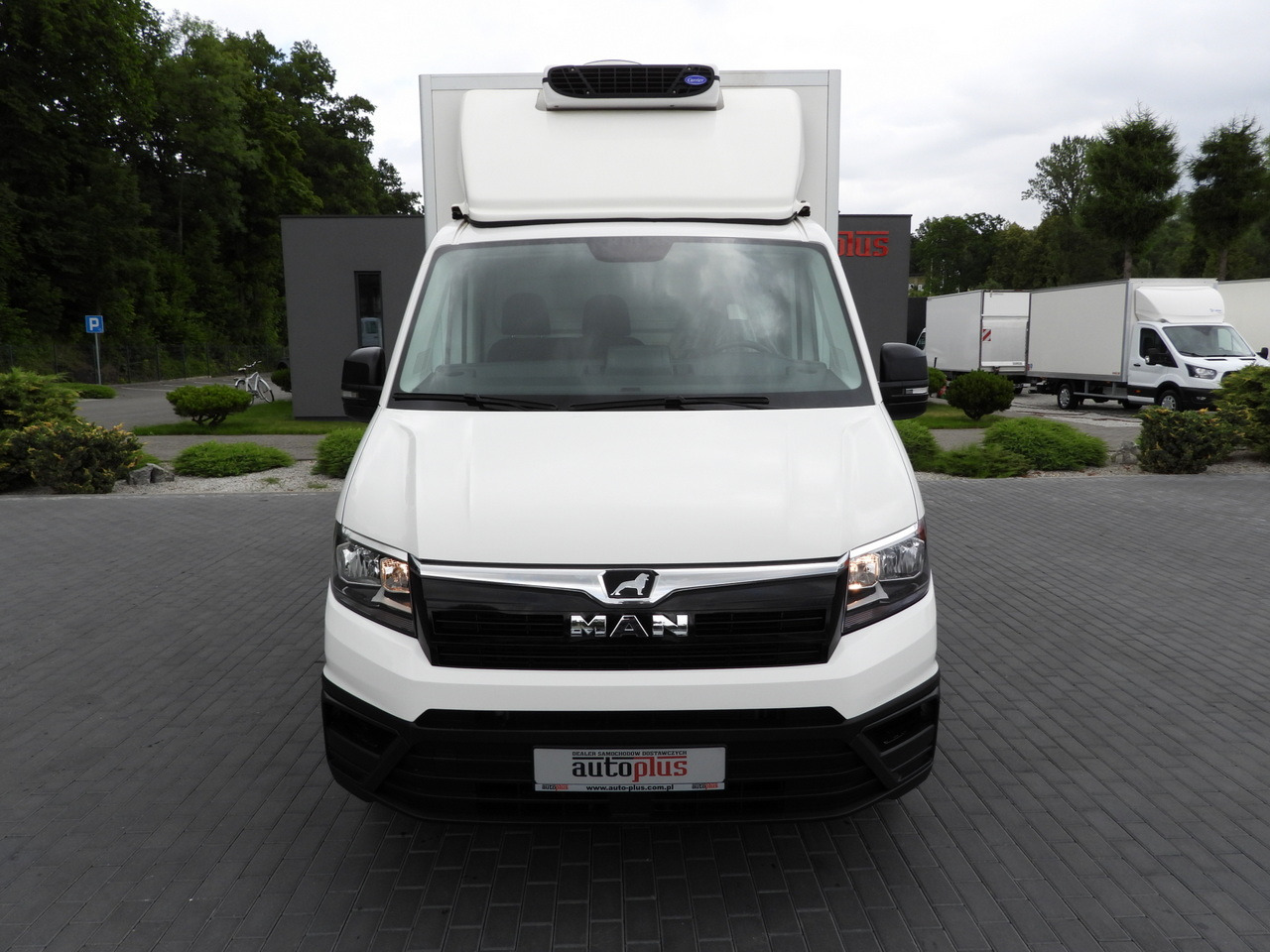 MAN TGE 3.180 REGRIGERATOR BOX 0*C CRUISE CONTROL TWIN WHEELS AIR CONDITIONING 180HP - 冷藏货车:图5 MAN TGE 3.180 REGRIGERATOR BOX 0*C CRUISE CONTROL TWIN WHEELS AIR CONDITIONING 180HP - 冷藏货车:图5