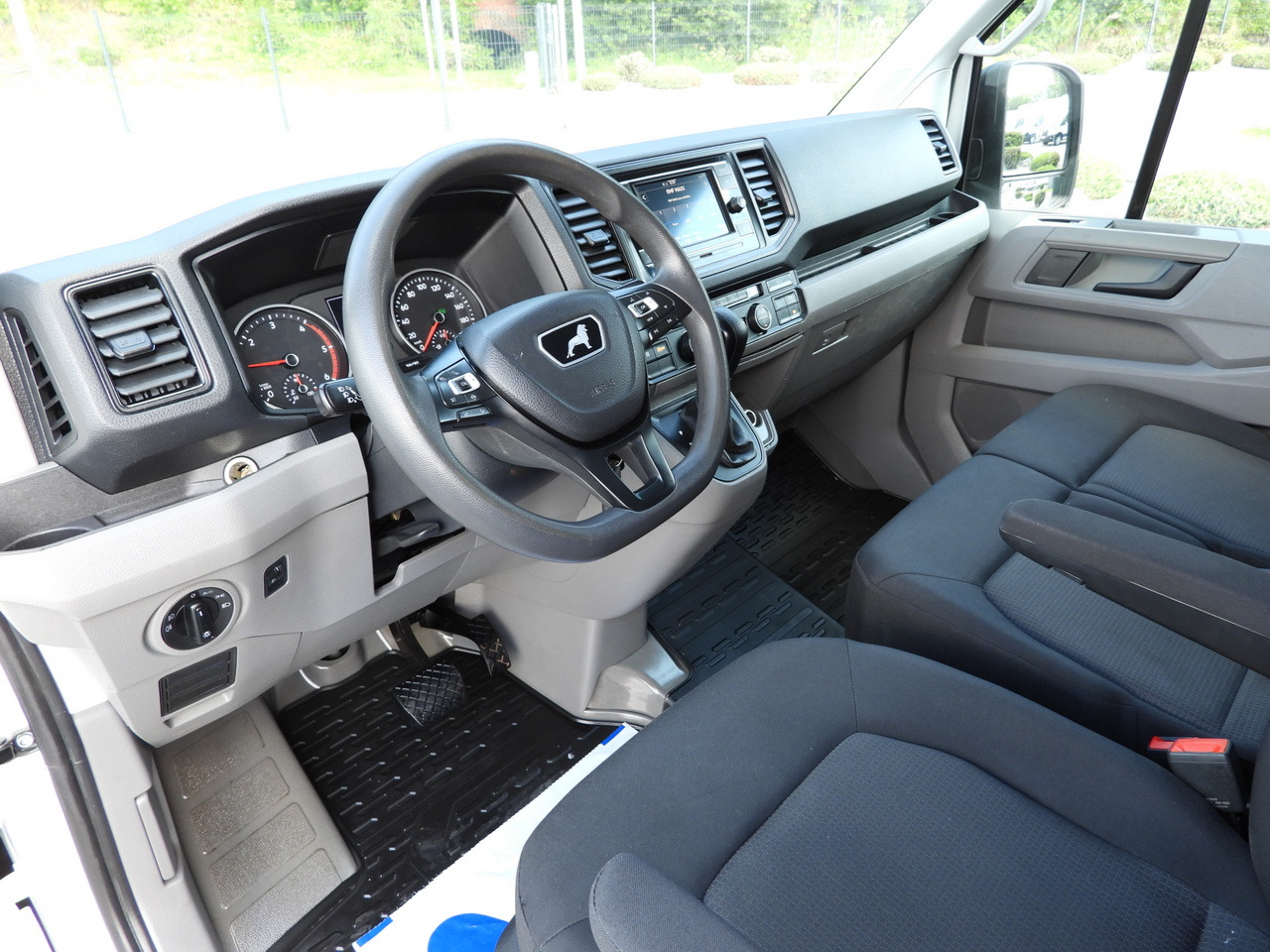 MAN TGE REFRIGERATOR VAN -5*C POWER SUPPLY 230V CRUISE CONTROL AUTOMATIC TRANSMISSION AIR CONDITIONING 180HP - 冷藏货车:图2 MAN TGE REFRIGERATOR VAN -5*C POWER SUPPLY 230V CRUISE CONTROL AUTOMATIC TRANSMISSION AIR CONDITIONING 180HP - 冷藏货车:图2