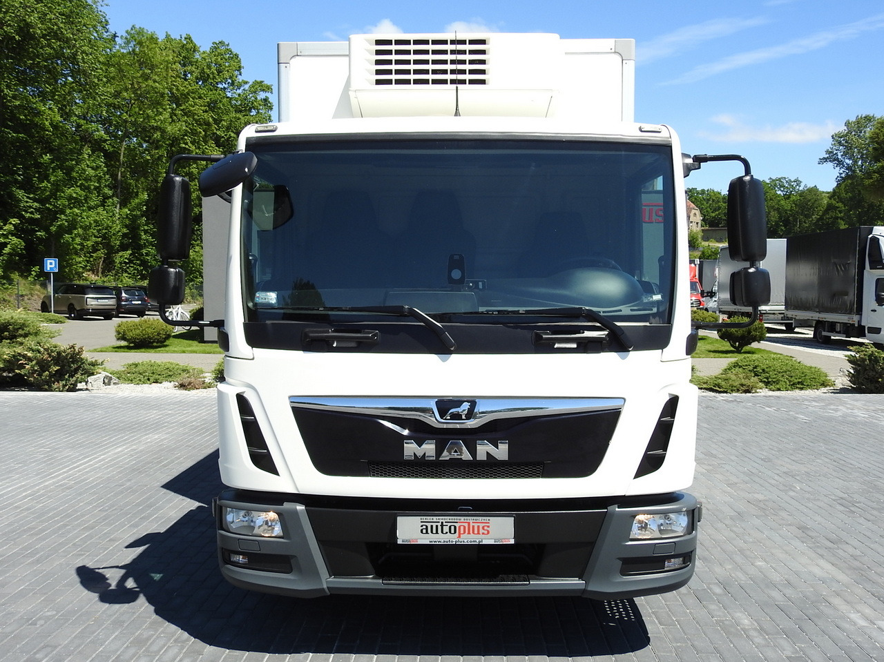 MAN TGL 10.180 REGRIGERATOR BOX -20*C 11 PALLETS POWER SUPPLY 230V AIR CONDITIONING PNEUMATICS TWIN WHEELS 180HP - 冷藏车:图5 MAN TGL 10.180 REGRIGERATOR BOX -20*C 11 PALLETS POWER SUPPLY 230V AIR CONDITIONING PNEUMATICS TWIN WHEELS 180HP - 冷藏车:图5