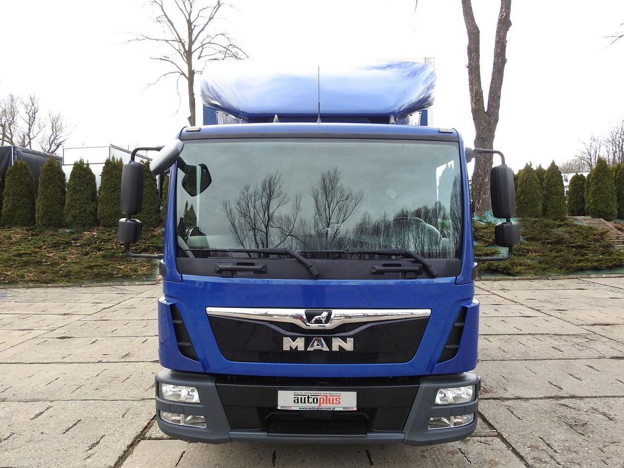 MAN TGL 12.220 BOX LIFT 18 PALLETS CRUISE CONTROLAIR CONDITIONING PNEUMATICS AUTOMATIC TWIN WHEELS 220HP - 厢式卡车:图5 MAN TGL 12.220 BOX LIFT 18 PALLETS CRUISE CONTROLAIR CONDITIONING PNEUMATICS AUTOMATIC TWIN WHEELS 220HP - 厢式卡车:图5