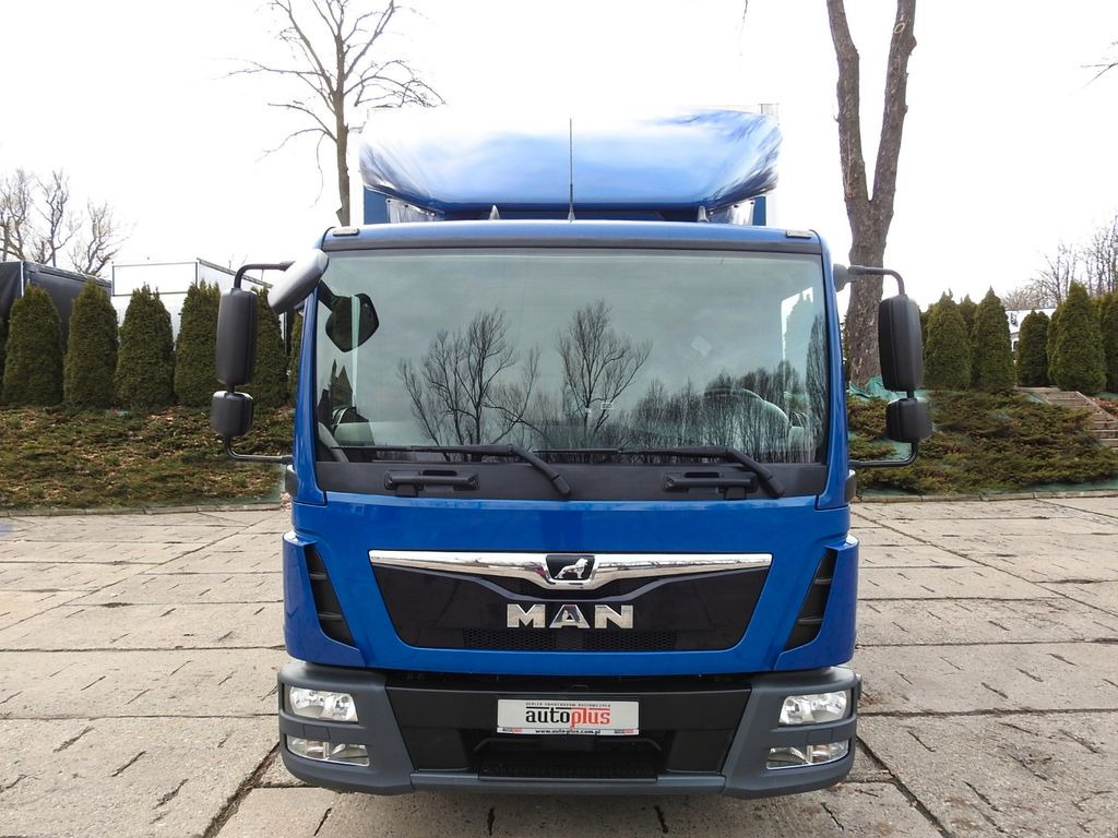 MAN TGL 12.220 KOFFER 18 PALETTEN ZWILLINGSRÄDER - 厢式卡车:图5 MAN TGL 12.220 KOFFER 18 PALETTEN ZWILLINGSRÄDER - 厢式卡车:图5