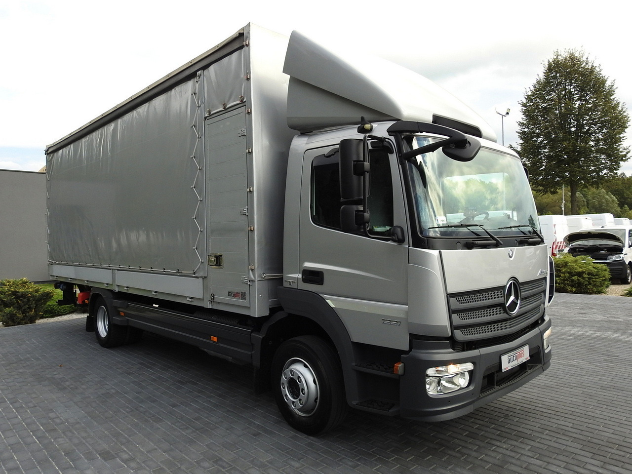MERCEDES ATEGO 1221 TARPAULIN LIFT 16 PALLETS WEBASTO AIR CONDITIONING PNEUMATICS TWIN WHEELS 230HP - 侧帘货车:图4 MERCEDES ATEGO 1221 TARPAULIN LIFT 16 PALLETS WEBASTO AIR CONDITIONING PNEUMATICS TWIN WHEELS 230HP - 侧帘货车:图4