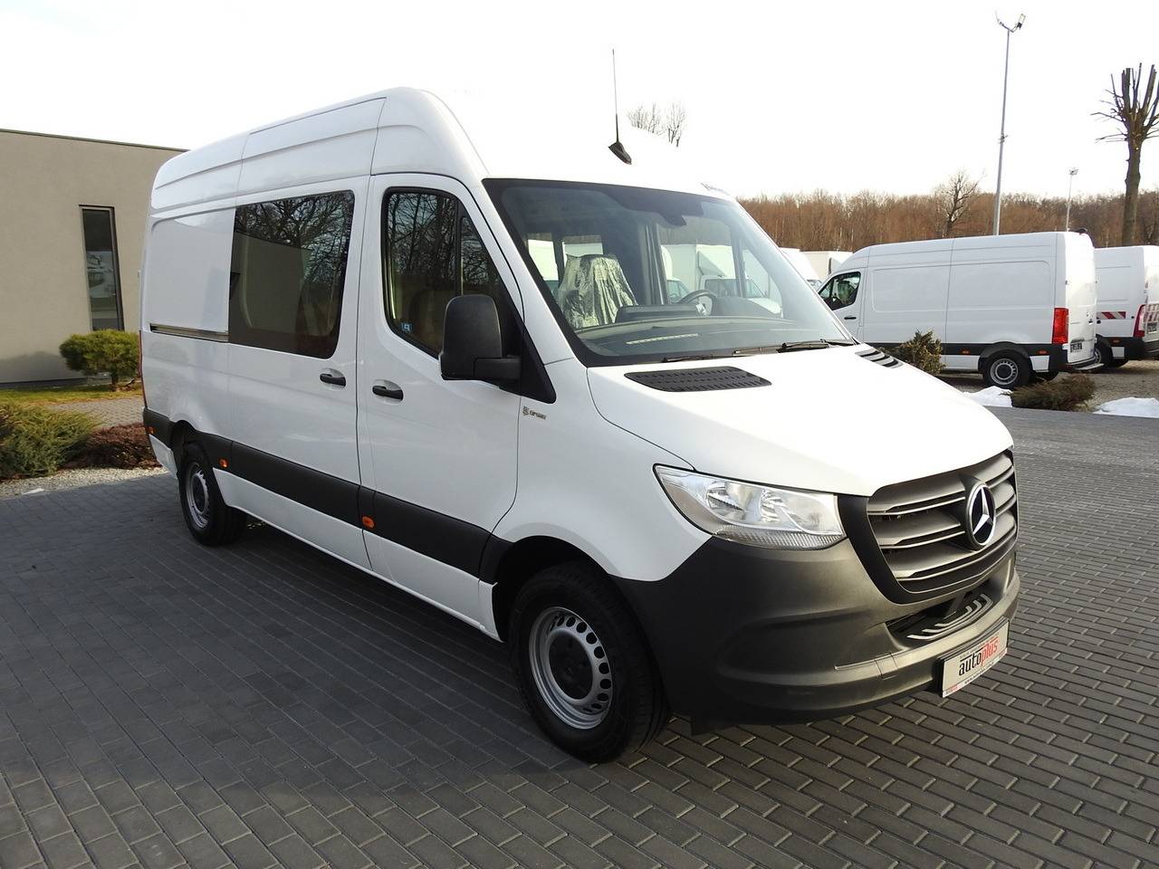 MERCEDES SPRINTER 314 BOX DELIVERY VAN 6 SEATS CRUISE CONTROL AIR CONDITIONING 140HP - 无侧窗厢式货车:图4 MERCEDES SPRINTER 314 BOX DELIVERY VAN 6 SEATS CRUISE CONTROL AIR CONDITIONING 140HP - 无侧窗厢式货车:图4