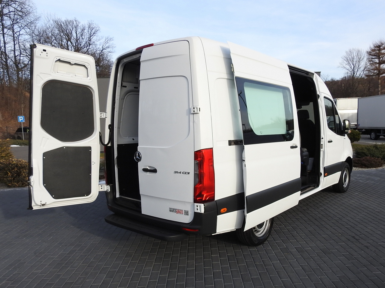 MERCEDES SPRINTER 314 BOX DELIVERY VAN 6 SEATS CRUISE CONTROL AIR CONDITIONING 140HP - 无侧窗厢式货车:图3 MERCEDES SPRINTER 314 BOX DELIVERY VAN 6 SEATS CRUISE CONTROL AIR CONDITIONING 140HP - 无侧窗厢式货车:图3