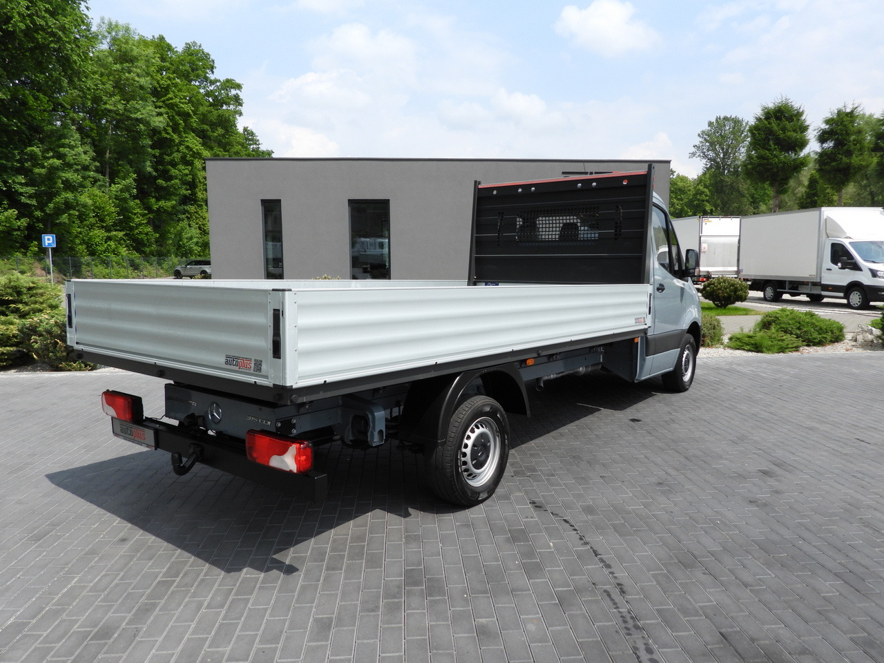 MERCEDES SPRINTER 315 STAKE BODY 8 PALLETS CRUISE CONTROL AIR CONDITIONING 150HP - 平板货车:图3 MERCEDES SPRINTER 315 STAKE BODY 8 PALLETS CRUISE CONTROL AIR CONDITIONING 150HP - 平板货车:图3