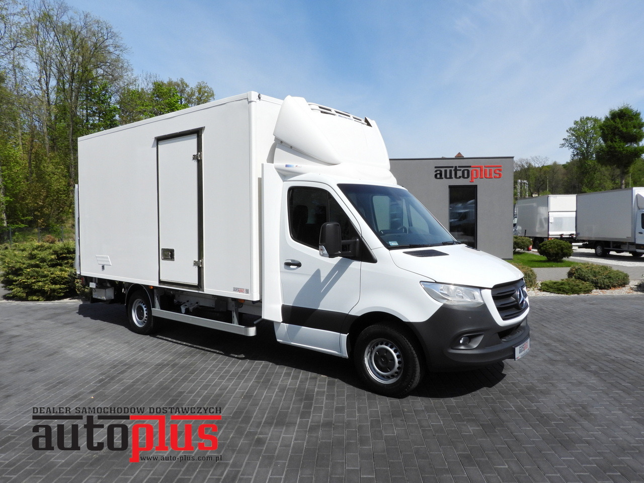 MERCEDES SPRINTER 316 REGRIGERATOR BOX 0*C LIFT 8 PALLETS CRUISE CONTROL PNEUMATICS AIR CONDITIONING 160HP - 冷藏货车:图1 MERCEDES SPRINTER 316 REGRIGERATOR BOX 0*C LIFT 8 PALLETS CRUISE CONTROL PNEUMATICS AIR CONDITIONING 160HP - 冷藏货车:图1