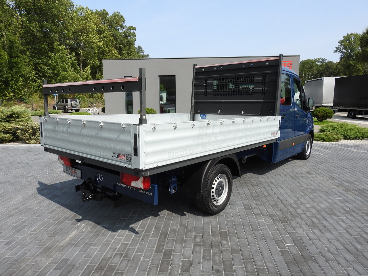 MERCEDES SPRINTER 316 STAKE BODY DOUBLE CABIN DOKA 7 SEATS AIR CONDITIONING 160HP - 康比货车:图3 MERCEDES SPRINTER 316 STAKE BODY DOUBLE CABIN DOKA 7 SEATS AIR CONDITIONING 160HP - 康比货车:图3