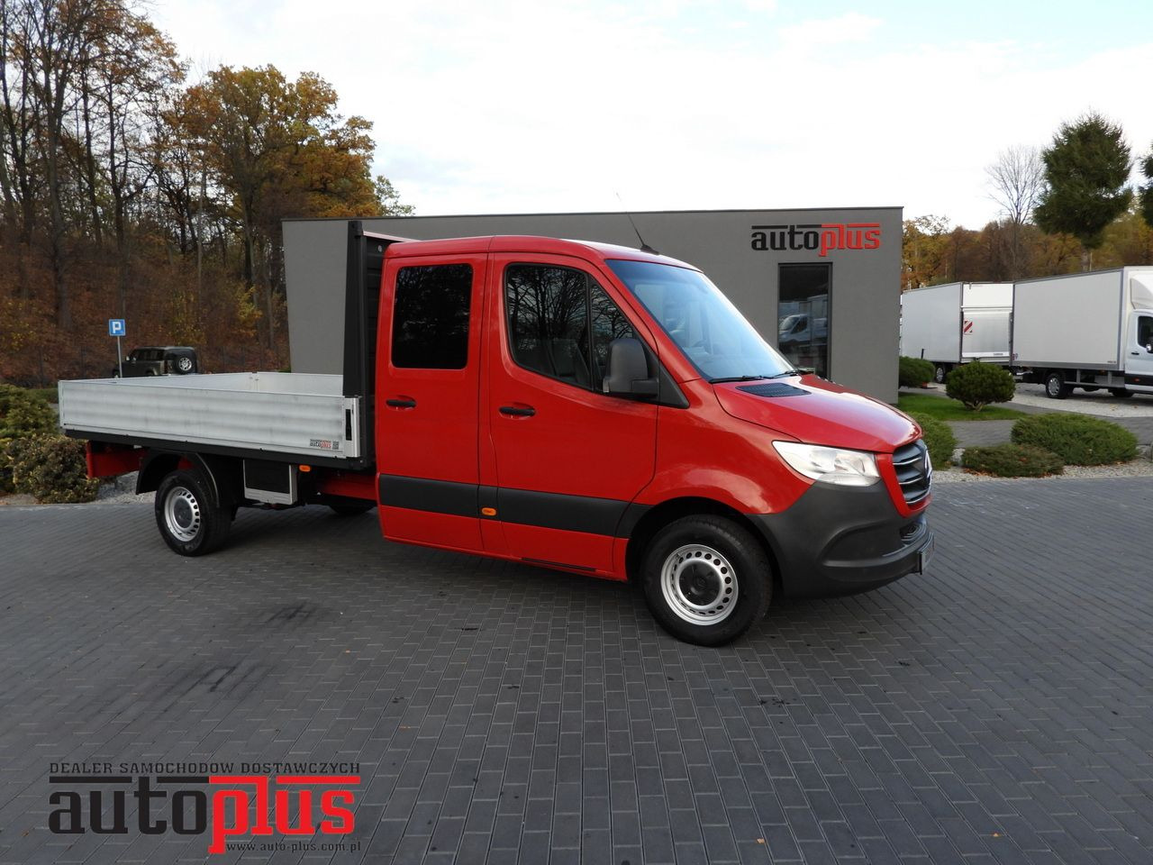 MERCEDES SPRINTER 316 STAKE BODY DOUBLE CABIN DOKA 7 SEATS AIR CONDITIONING 160HP - 康比货车:图1 MERCEDES SPRINTER 316 STAKE BODY DOUBLE CABIN DOKA 7 SEATS AIR CONDITIONING 160HP - 康比货车:图1