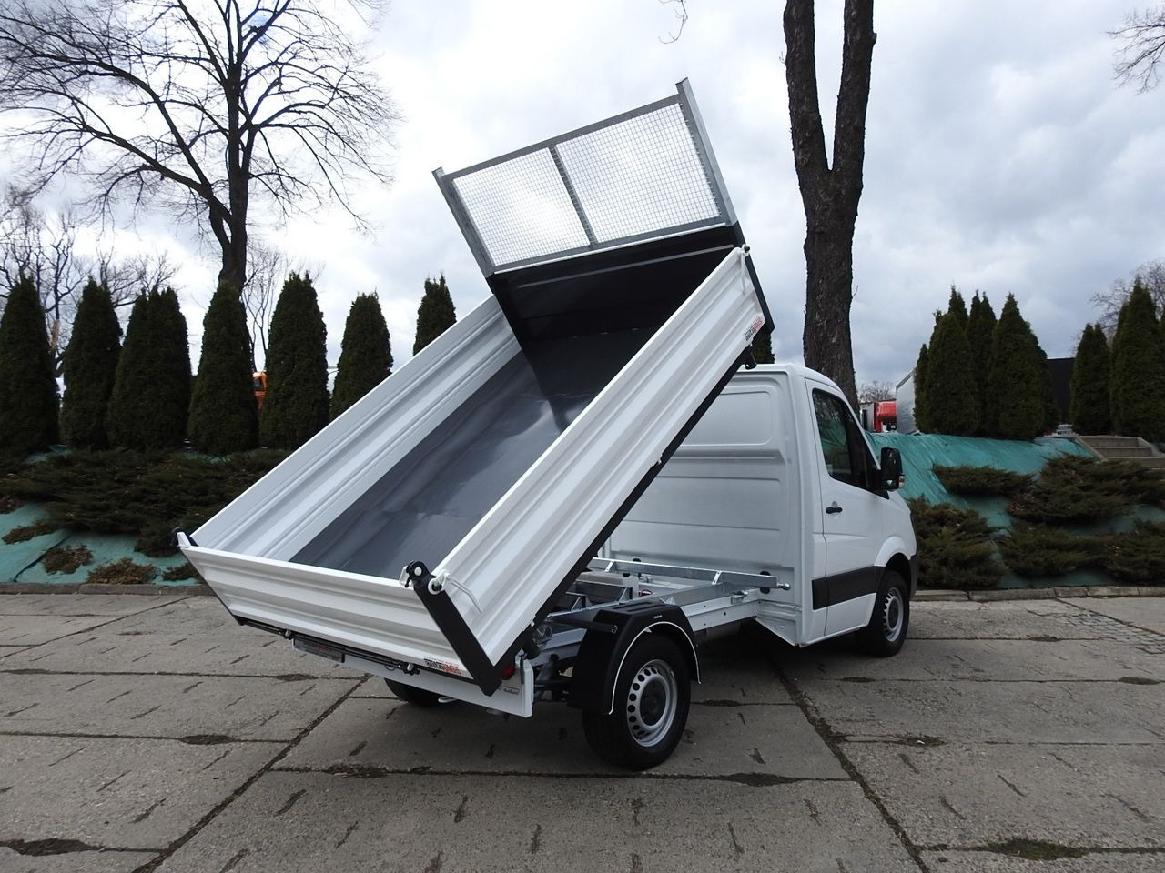 MERCEDES SPRINTER 316 THREE-WAY TIPPER CRUISE CONTROL AUTOMATIC TRANSMISSION AIR CONDITIONING 160HP - 翻斗货车:图3 MERCEDES SPRINTER 316 THREE-WAY TIPPER CRUISE CONTROL AUTOMATIC TRANSMISSION AIR CONDITIONING 160HP - 翻斗货车:图3