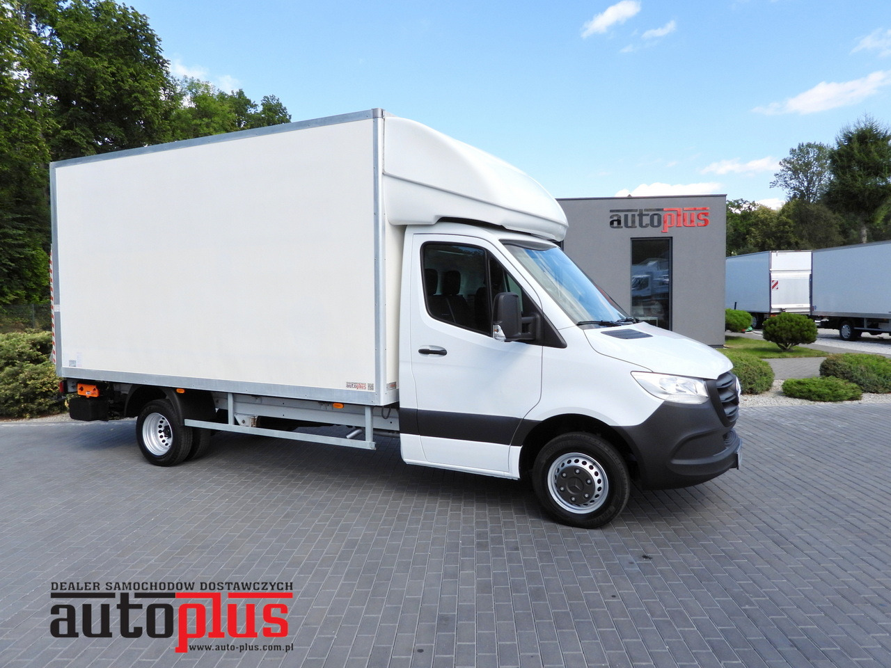 MERCEDES SPRINTER 514 BOX LIFT 8 PALLETS CRUISE CONTROL TWIN WHEELS AIR CONDITIONING 140HP - 厢式货车:图1 MERCEDES SPRINTER 514 BOX LIFT 8 PALLETS CRUISE CONTROL TWIN WHEELS AIR CONDITIONING 140HP - 厢式货车:图1