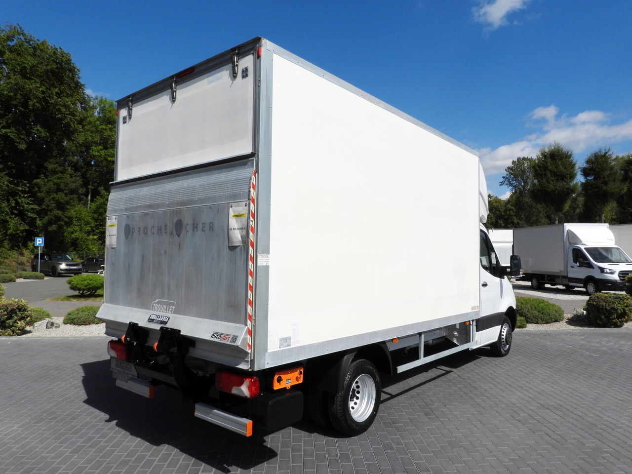 MERCEDES SPRINTER 514 BOX LIFT 8 PALLETS CRUISE CONTROL TWIN WHEELS AIR CONDITIONING 140HP - 厢式货车:图3 MERCEDES SPRINTER 514 BOX LIFT 8 PALLETS CRUISE CONTROL TWIN WHEELS AIR CONDITIONING 140HP - 厢式货车:图3