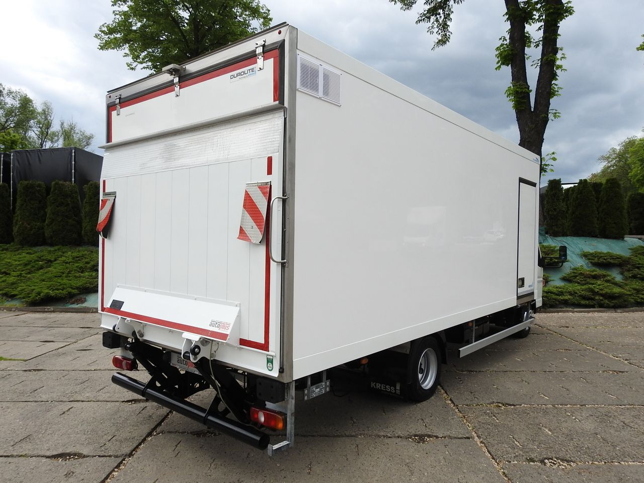 MITSUBISHI CANTER FUSO 7C15 REGRIGERATOR BOX -4*C LIFT POWER SUPPLY 230V AIR CONDITIONING AUTOMATIC TRANSMISSION 150HP - 冷藏车:图3 MITSUBISHI CANTER FUSO 7C15 REGRIGERATOR BOX -4*C LIFT POWER SUPPLY 230V AIR CONDITIONING AUTOMATIC TRANSMISSION 150HP - 冷藏车:图3
