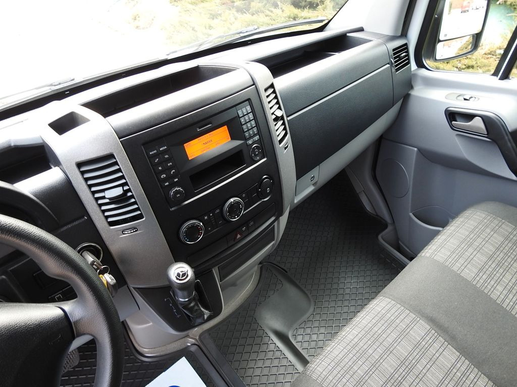Mercedes-Benz SPRINTER 316 THREE-WAY TIPPER A/C TEMPOMAT  租赁 Mercedes-Benz SPRINTER 316 THREE-WAY TIPPER A/C TEMPOMAT：图26