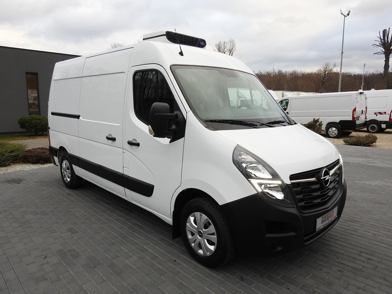 OPEL MOVANO REFRIGERATOR VAN 0*C CRUISE CONTROL NAVIGATION AIR CONDITIONING LED LIGHTS 150HP - 冷藏货车:图4 OPEL MOVANO REFRIGERATOR VAN 0*C CRUISE CONTROL NAVIGATION AIR CONDITIONING LED LIGHTS 150HP - 冷藏货车:图4