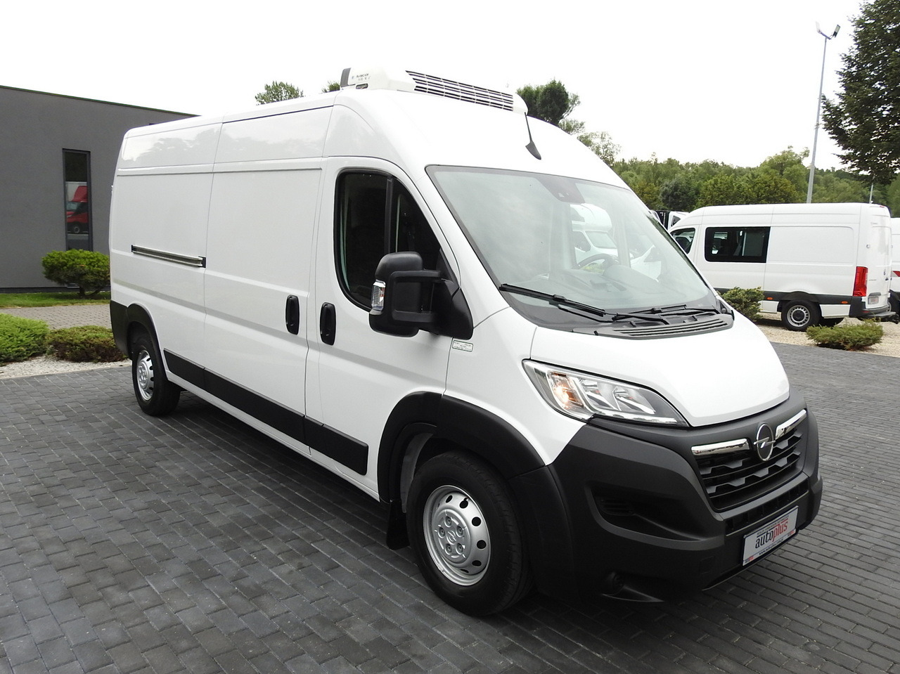 OPEL MOVANO REFRIGERATOR VAN 0*C HEATING FUNCTION AIR CONDITIONING 140HP - 冷藏货车:图4 OPEL MOVANO REFRIGERATOR VAN 0*C HEATING FUNCTION AIR CONDITIONING 140HP - 冷藏货车:图4