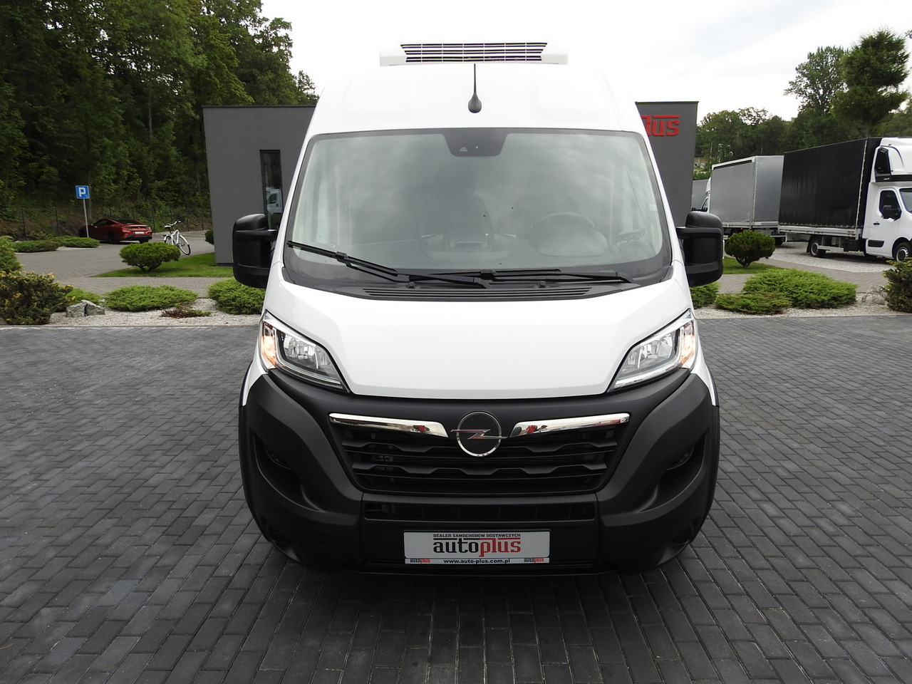 OPEL MOVANO REFRIGERATOR VAN 0*C HEATING FUNCTION AIR CONDITIONING 140HP - 冷藏货车:图5 OPEL MOVANO REFRIGERATOR VAN 0*C HEATING FUNCTION AIR CONDITIONING 140HP - 冷藏货车:图5