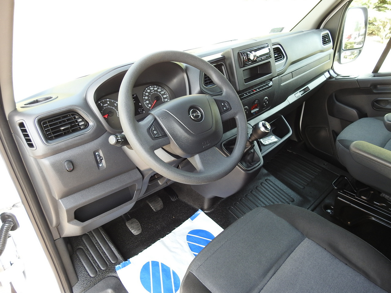 OPEL MOVANO TARPAULIN 8 PALLETS WEBASTO CRUISE CONTROL AIR CONDITIONING LED LIGHTS PNEUMATICS  165HP - 侧帘货车:图2 OPEL MOVANO TARPAULIN 8 PALLETS WEBASTO CRUISE CONTROL AIR CONDITIONING LED LIGHTS PNEUMATICS  165HP - 侧帘货车:图2