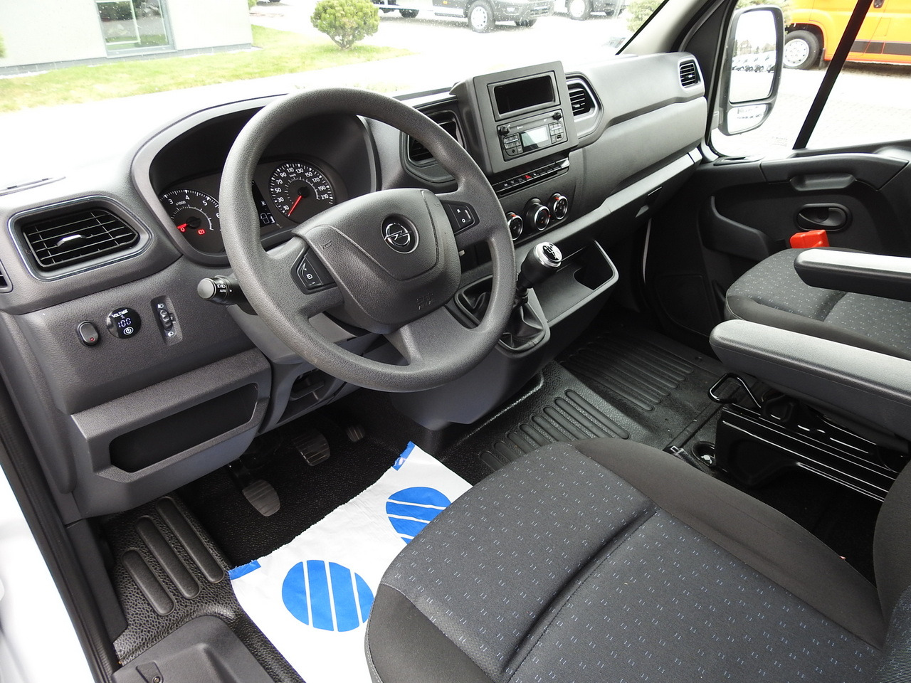 OPEL MOVANO TARPAULIN 8 PALLETS WEBASTO CRUISE CONTROL LED LIGHTS PNEUMATICS AIR CONDITIONING 165HP - 侧帘货车:图2 OPEL MOVANO TARPAULIN 8 PALLETS WEBASTO CRUISE CONTROL LED LIGHTS PNEUMATICS AIR CONDITIONING 165HP - 侧帘货车:图2