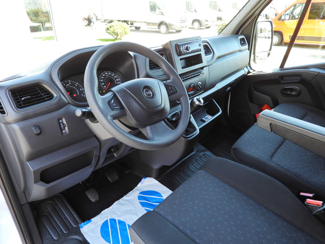 OPEL MOVANO TARPAULIN LIFT 9 PALLETS WEBASTO CRUISE CONTROL LED LIGHTS PNEUMATICS AIR CONDITIONING 165HP - 侧帘货车:图2 OPEL MOVANO TARPAULIN LIFT 9 PALLETS WEBASTO CRUISE CONTROL LED LIGHTS PNEUMATICS AIR CONDITIONING 165HP - 侧帘货车:图2