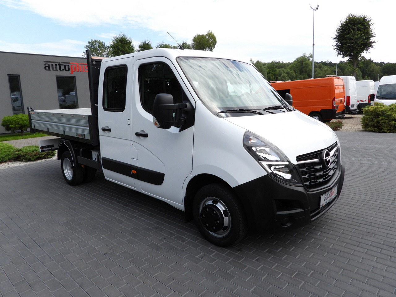 OPEL MOVANO TIPPER DOUBLE CABIN DOKA 7 SEATS LED LIGHTS TWIN WHEELS AIR CONDITIONING  145HP - 翻斗货车:图4 OPEL MOVANO TIPPER DOUBLE CABIN DOKA 7 SEATS LED LIGHTS TWIN WHEELS AIR CONDITIONING  145HP - 翻斗货车:图4