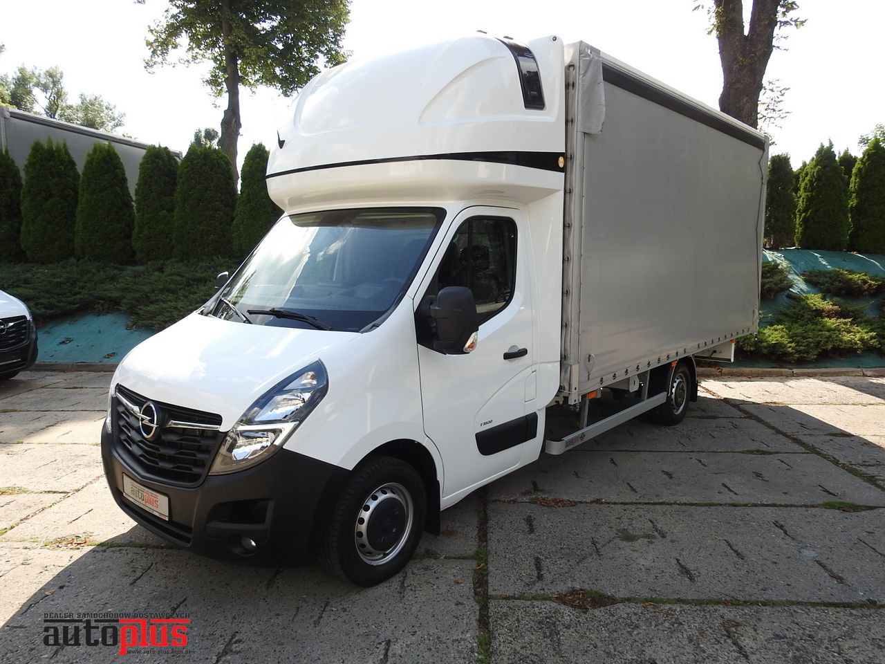 OPEL MOVANO - 侧帘货车:图1 OPEL MOVANO - 侧帘货车:图1