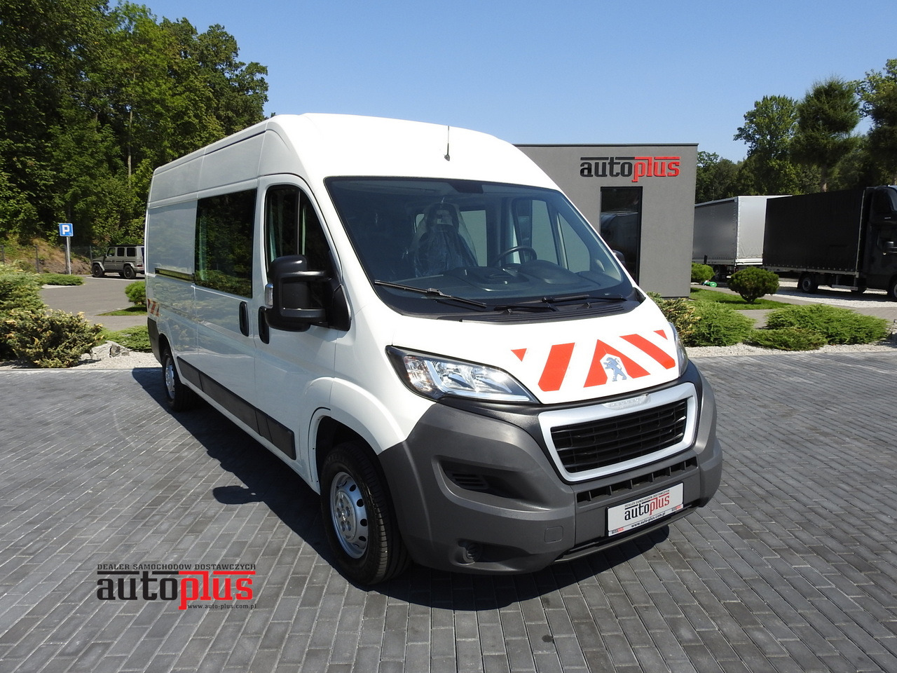 PEUGEOT BOXER BOX DELIVERY VAN 7 SEATS 110HP - 无侧窗厢式货车:图1 PEUGEOT BOXER BOX DELIVERY VAN 7 SEATS 110HP - 无侧窗厢式货车:图1