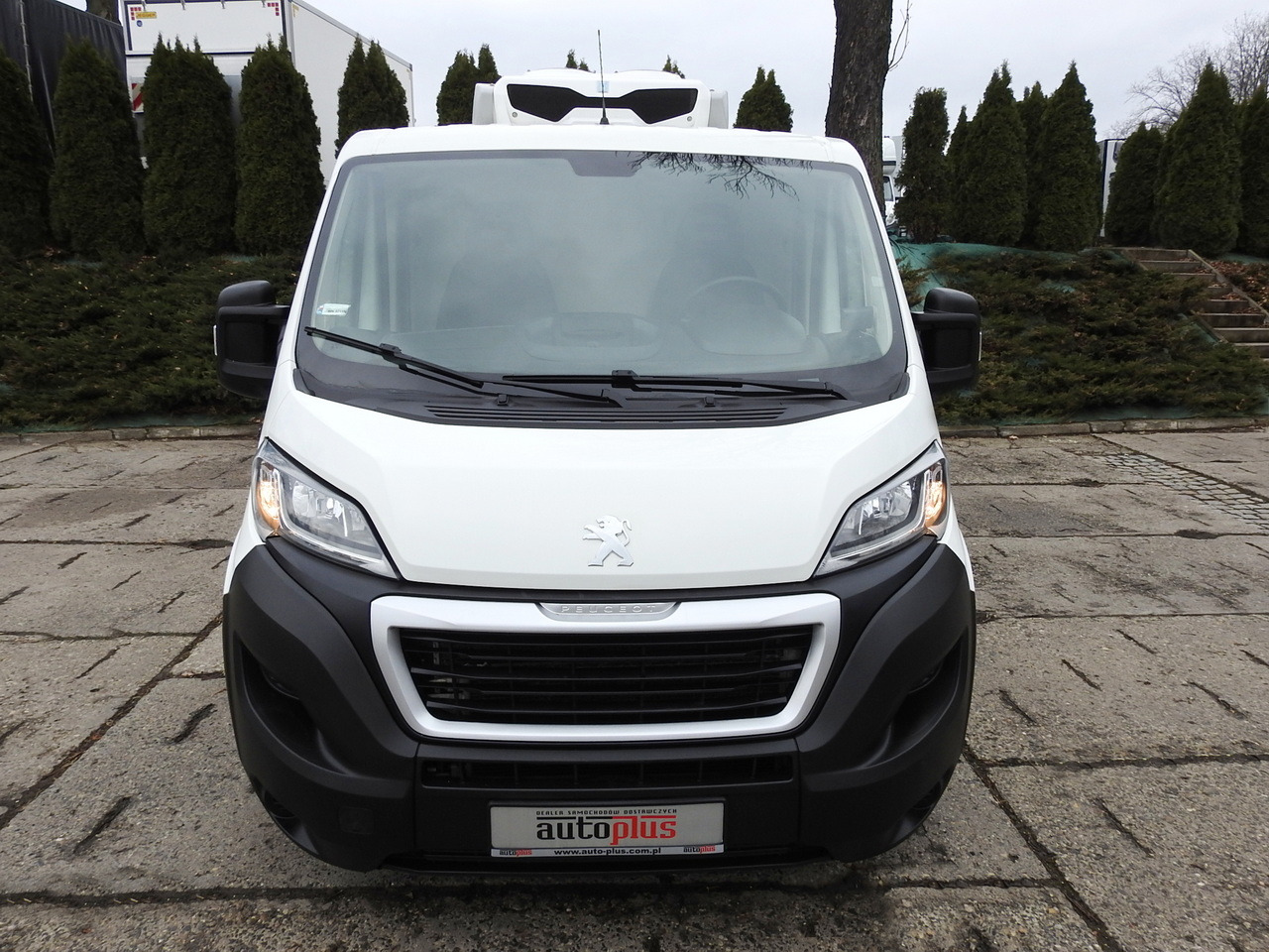 PEUGEOT BOXER REFRIGERATOR VAN -5*C TWO COMPARTMENTS CRUISE CONTROL AIR CONDITIONING 120HP - 冷藏货车:图5 PEUGEOT BOXER REFRIGERATOR VAN -5*C TWO COMPARTMENTS CRUISE CONTROL AIR CONDITIONING 120HP - 冷藏货车:图5