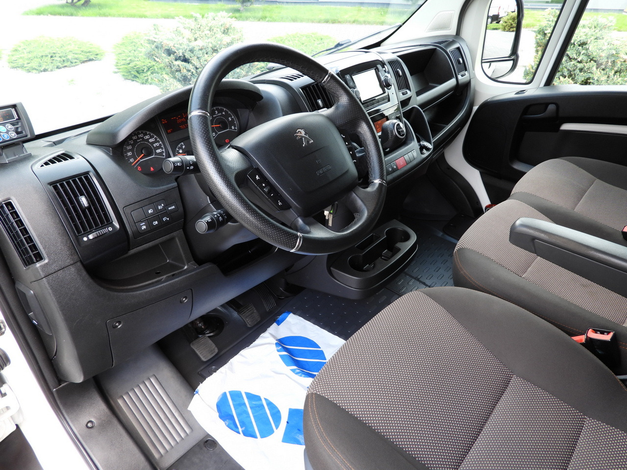 PEUGEOT BOXER REGRIGERATOR BOX 0*C 8 PALLETS CRUISE CONTROL LED LIGHTS AIR CONDITIONING 165HP - 冷藏货车:图2 PEUGEOT BOXER REGRIGERATOR BOX 0*C 8 PALLETS CRUISE CONTROL LED LIGHTS AIR CONDITIONING 165HP - 冷藏货车:图2