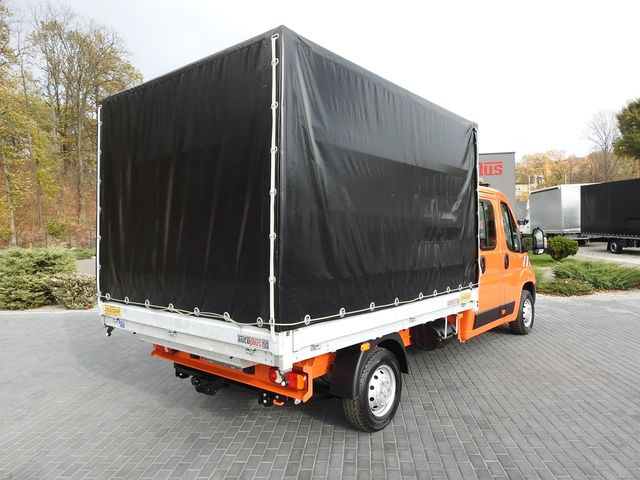 PEUGEOT BOXER STAKE BODY TARPAULIN DOUBLE CABIN DOKA 7 SEATS AIR CONDITIONING PNEUMATICS 140HP - 平板货车:图3 PEUGEOT BOXER STAKE BODY TARPAULIN DOUBLE CABIN DOKA 7 SEATS AIR CONDITIONING PNEUMATICS 140HP - 平板货车:图3