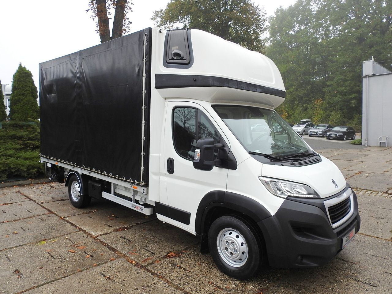 PEUGEOT BOXER TARPAULIN LIFT 8 PALLETS WEBASTO LED LIGHTS AIR CONDITIONING 165HP - 侧帘货车:图4 PEUGEOT BOXER TARPAULIN LIFT 8 PALLETS WEBASTO LED LIGHTS AIR CONDITIONING 165HP - 侧帘货车:图4