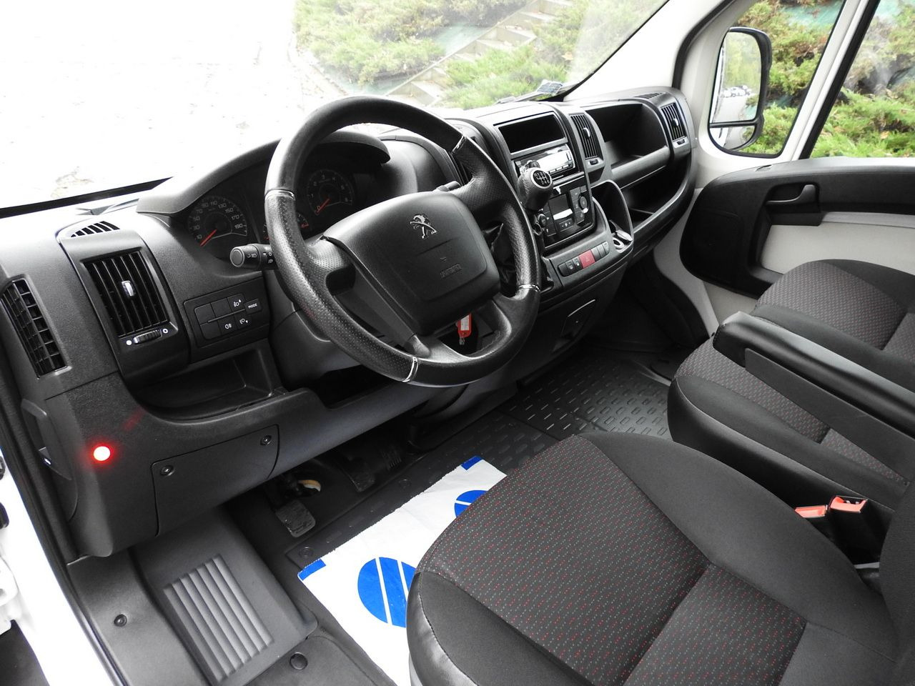 PEUGEOT BOXER TARPAULIN LIFT 8 PALLETS WEBASTO LED LIGHTS AIR CONDITIONING 165HP - 侧帘货车:图2 PEUGEOT BOXER TARPAULIN LIFT 8 PALLETS WEBASTO LED LIGHTS AIR CONDITIONING 165HP - 侧帘货车:图2
