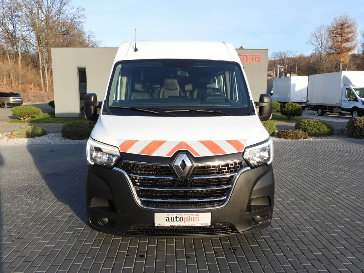 RENAULT MASTER BOX DELIVERY VAN 7 SEATS CRUISE CONTROL LED LIGHTS AIR CONDITIONING 145HP - 无侧窗厢式货车:图5 RENAULT MASTER BOX DELIVERY VAN 7 SEATS CRUISE CONTROL LED LIGHTS AIR CONDITIONING 145HP - 无侧窗厢式货车:图5