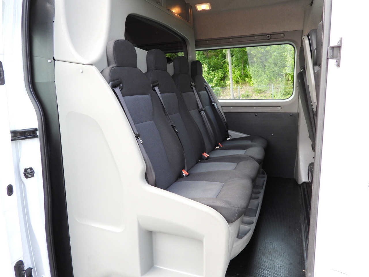 无侧窗厢式货车 RENAULT MASTER BOX DELIVERY VAN 7 SEATS CRUISE CONTROL NAVIGATION LED LIGHTS AIR CONDITIONING 135HP:图38 无侧窗厢式货车 RENAULT MASTER BOX DELIVERY VAN 7 SEATS CRUISE CONTROL NAVIGATION LED LIGHTS AIR CONDITIONING 135HP:图38