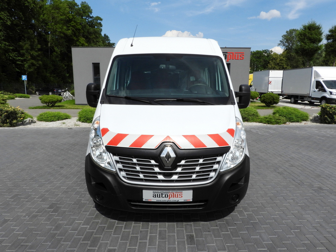 RENAULT MASTER BOX DELIVERY VAN 7 SEATS CRUISE CONTROL TWIN WHEELS AIR CONDITIONING 145HP - 无侧窗厢式货车:图5 RENAULT MASTER BOX DELIVERY VAN 7 SEATS CRUISE CONTROL TWIN WHEELS AIR CONDITIONING 145HP - 无侧窗厢式货车:图5