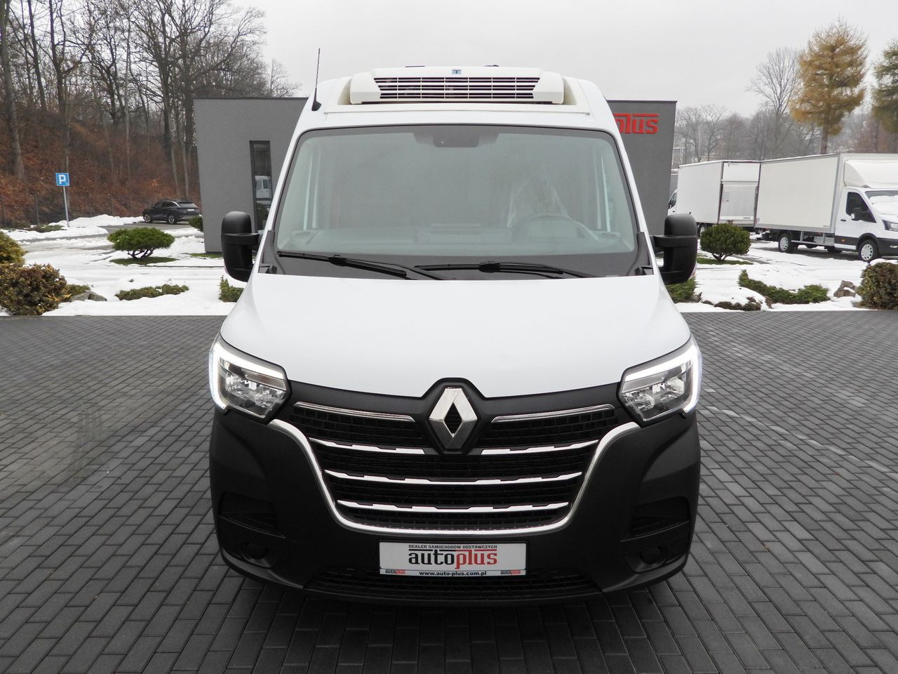 RENAULT MASTER REFRIGERATOR VAN -10*C POWER SUPPLY 230V CRUISE CONTROL NAVIGATION LED LIGHTS AIR CONDITIONING 150HP - 冷藏货车:图5 RENAULT MASTER REFRIGERATOR VAN -10*C POWER SUPPLY 230V CRUISE CONTROL NAVIGATION LED LIGHTS AIR CONDITIONING 150HP - 冷藏货车:图5