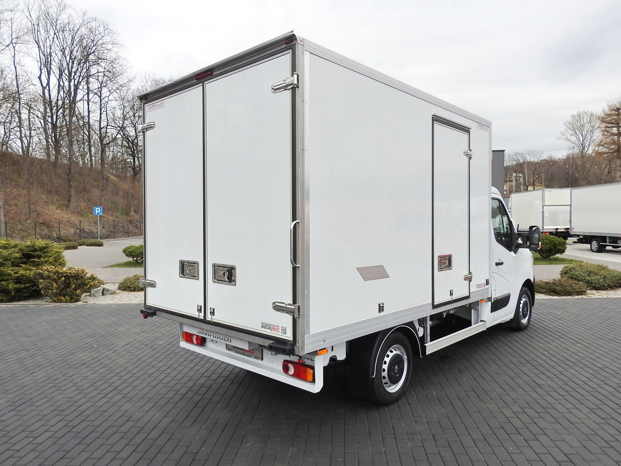 RENAULT MASTER REGRIGERATOR BOX 0*C LED LIGHTS AIR CONDITIONING 145HP - 冷藏货车:图3 RENAULT MASTER REGRIGERATOR BOX 0*C LED LIGHTS AIR CONDITIONING 145HP - 冷藏货车:图3