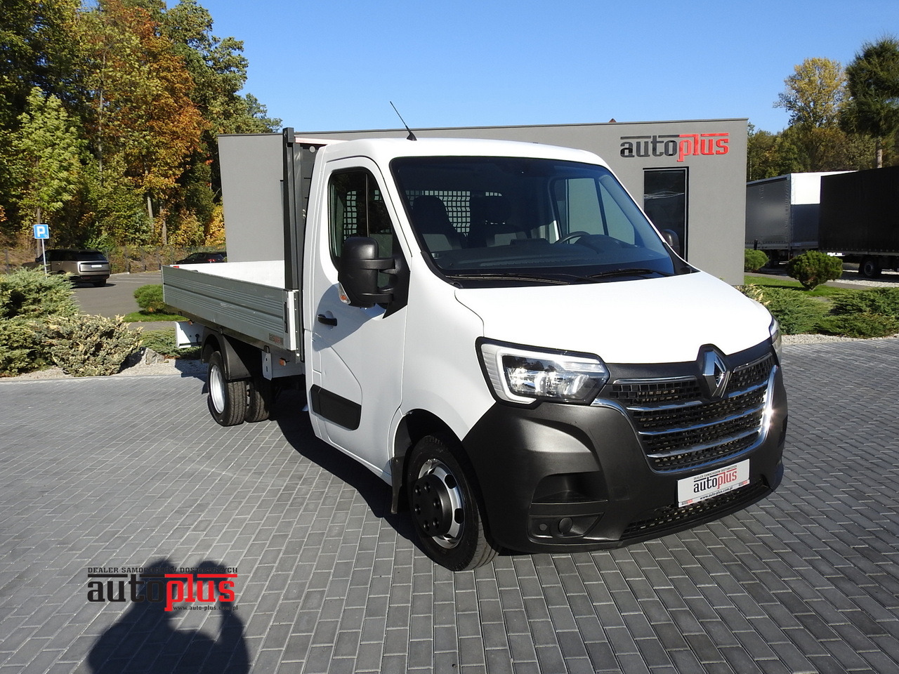 RENAULT MASTER STAKE BODY CRUISE CONTROL AIR CONDITIONING LED LIGHTS TWIN WHEELS 130HP - 平板货车:图1 RENAULT MASTER STAKE BODY CRUISE CONTROL AIR CONDITIONING LED LIGHTS TWIN WHEELS 130HP - 平板货车:图1