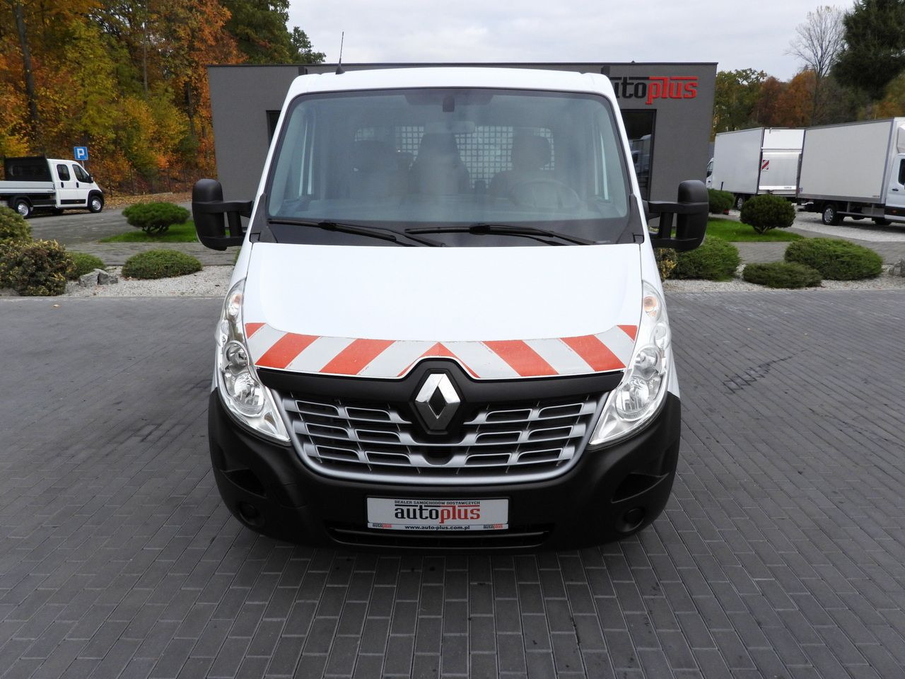 RENAULT MASTER STAKE BODY CRUISE CONTROL NAVIGATION TWIN WHEELS AIR CONDITIONING 130HP - 平板货车:图5 RENAULT MASTER STAKE BODY CRUISE CONTROL NAVIGATION TWIN WHEELS AIR CONDITIONING 130HP - 平板货车:图5