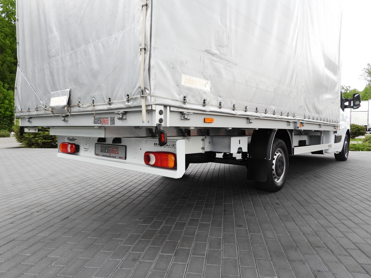 侧帘货车 RENAULT MASTER  TARPAULIN 10 PALLETS CRUISE CONTROL LED LIGHTS PNEUMATICS AIR CONDITIONING  165HP：图26