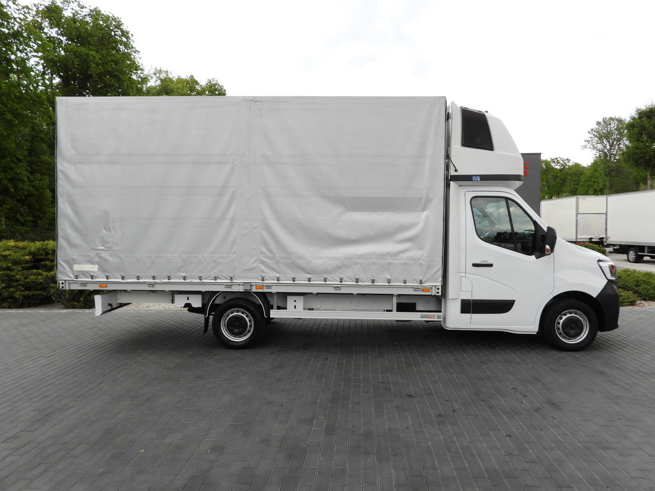 侧帘货车 RENAULT MASTER  TARPAULIN 10 PALLETS CRUISE CONTROL LED LIGHTS PNEUMATICS AIR CONDITIONING  165HP：图7
