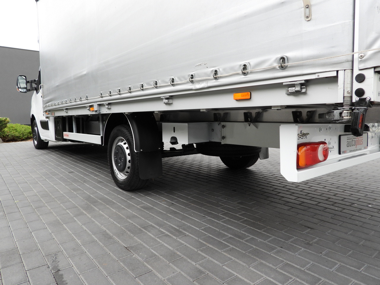 侧帘货车 RENAULT MASTER  TARPAULIN 10 PALLETS CRUISE CONTROL LED LIGHTS PNEUMATICS AIR CONDITIONING  165HP：图16