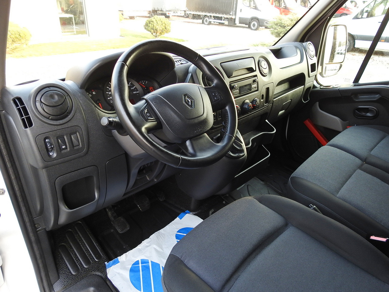 RENAULT MASTER TARPAULIN 10 PALLETS WEBASTO CRUISE CONTROL AIR CONDITIONING PNEUMATICS 170HP - 侧帘货车:图2 RENAULT MASTER TARPAULIN 10 PALLETS WEBASTO CRUISE CONTROL AIR CONDITIONING PNEUMATICS 170HP - 侧帘货车:图2