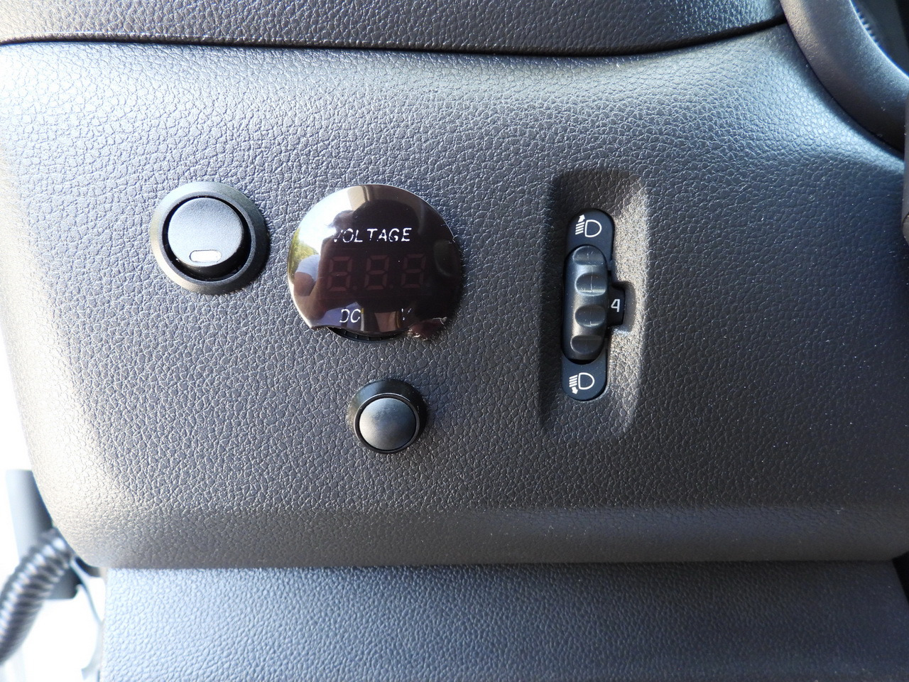 侧帘货车 RENAULT MASTER  TARPAULIN 10 PALLETS WEBASTO CRUISE CONTROL LED LIGHTS PNEUMATICS AIR CONDITIONING  165HP：图34