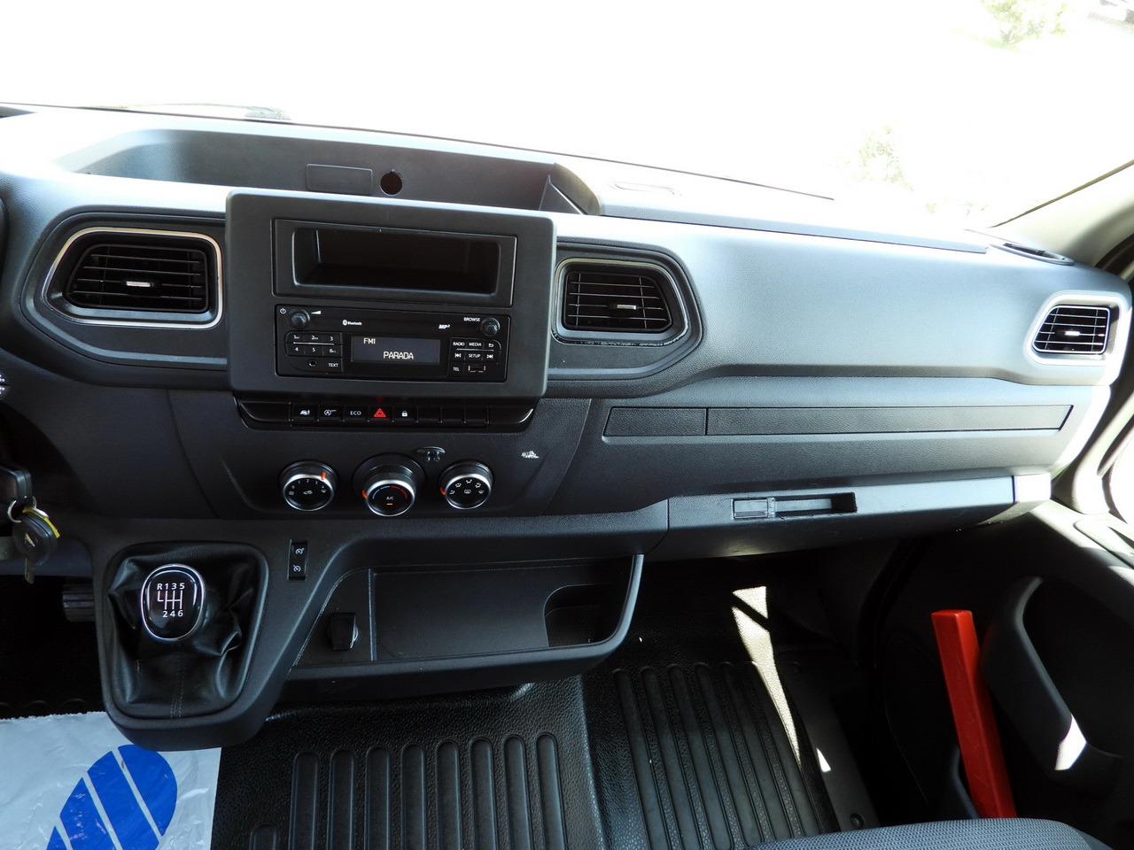 侧帘货车 RENAULT MASTER  TARPAULIN 10 PALLETS WEBASTO CRUISE CONTROL LED LIGHTS PNEUMATICS AIR CONDITIONING  165HP：图30